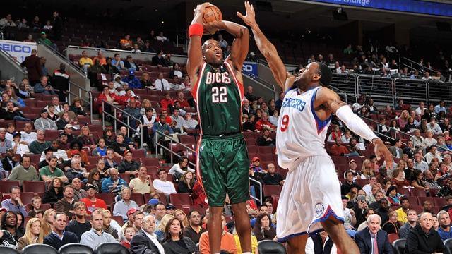 队员的轮番 队员的轮番